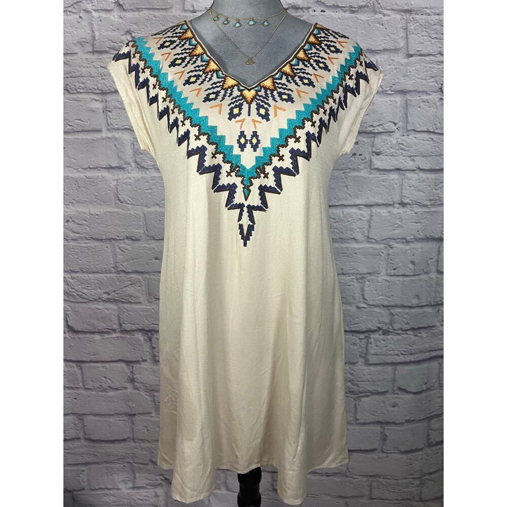 Judith March Aztec Style Shift Dress - Picture 2 of 8
